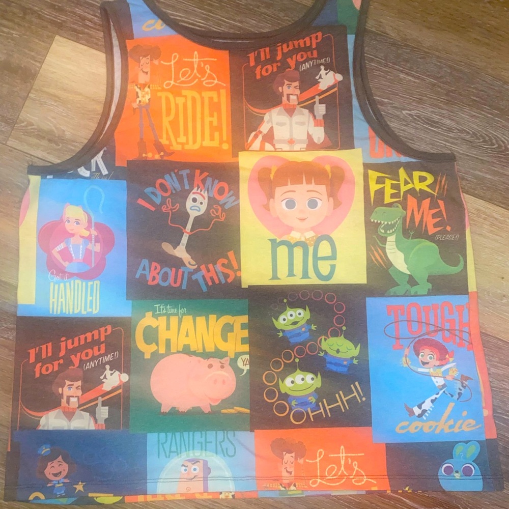 Adorable Disney graphic Toy story tank